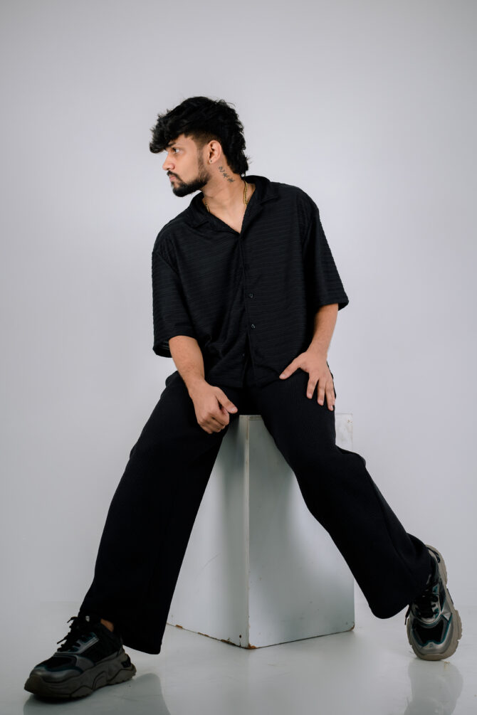 Adonis Oversize Crop Shirt - Raven